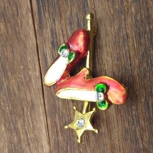 Fairy godmother magic wand slippers brooch B231‎